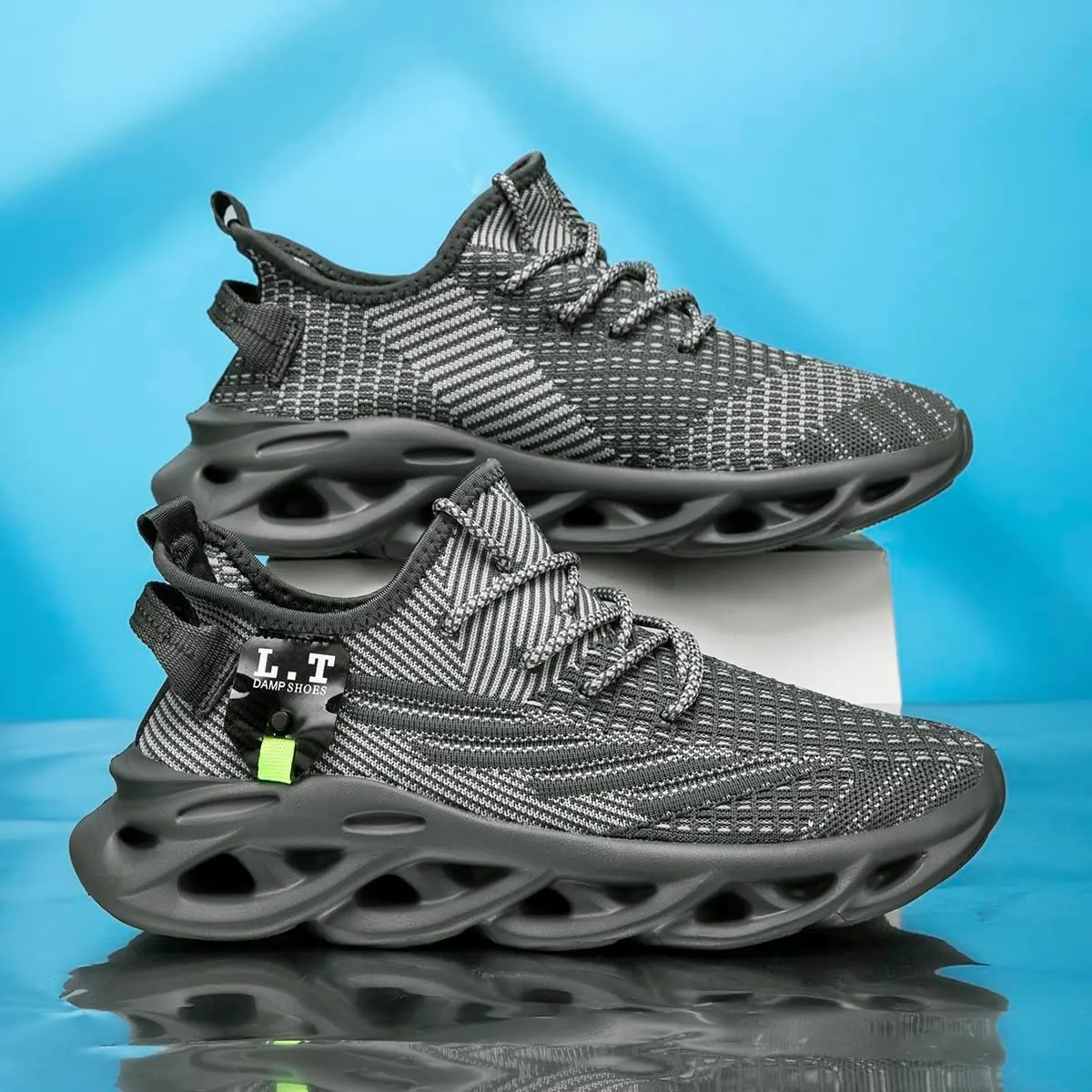 Men Running Shoes Men's Tennis Shoes Lightweight Breathable Fashion Sneakers Non Slip Workout Gym Shoes for Running Black