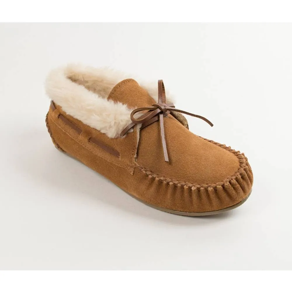 Minnetonka Kilty Hardsole Black Moccasins