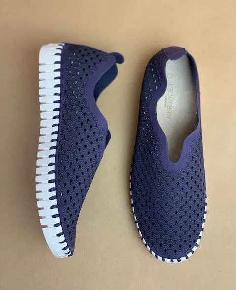 Tulip Navy