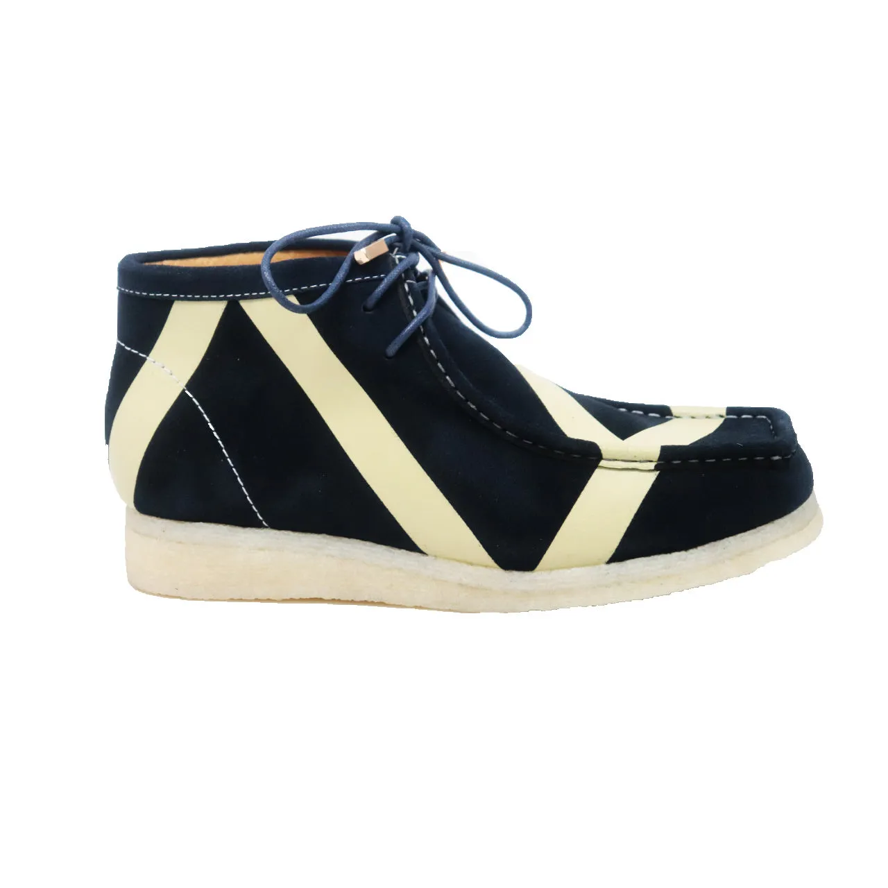 Walker Stripe Three Quarter Mens Casual Shoe with Unparalleled Comfort and Durability Luxurious