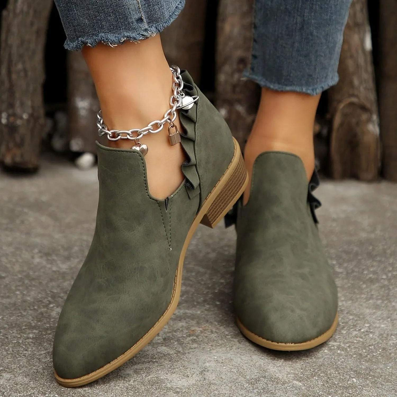 White Cowgirl Boots Woman Side Zipper Ankle Boots Suede Pointy Toe Block Chunky Short Heels Girls Ladies Fall Winter