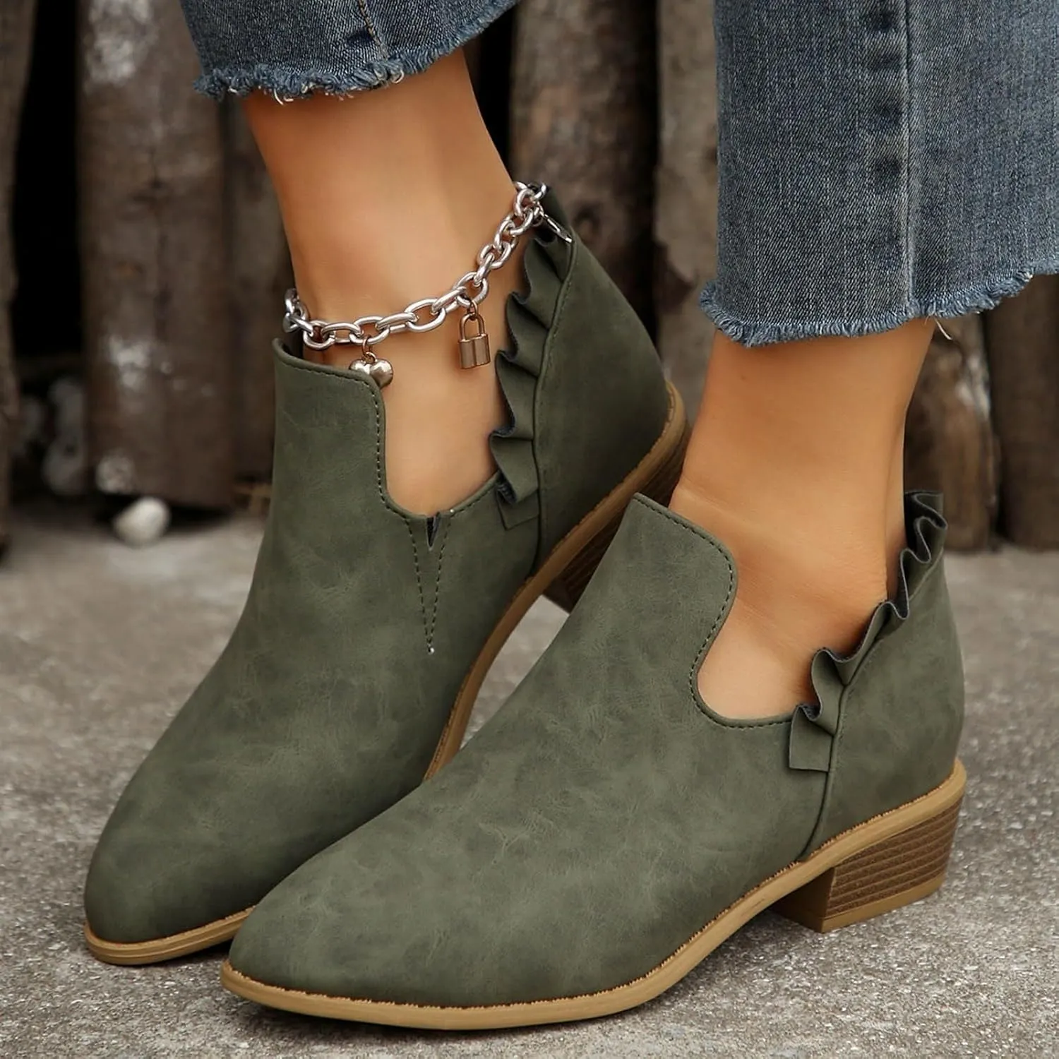 White Cowgirl Boots Woman Side Zipper Ankle Boots Suede Pointy Toe Block Chunky Short Heels Girls Ladies Fall Winter